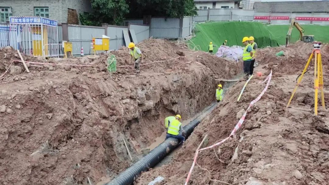城轨快线15号线陈家桥站完成污水管迁改2.jpg